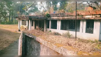 BOKARO NEWS : जर्जर होता जा रहा है बोकारो कोलियरी का गेस्ट हाउस