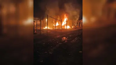 Pakur News: किराना दुकान में लगी आग, लाखों की संपत्ति जलकर खाक