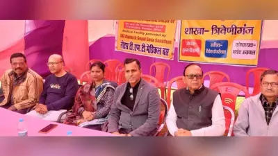 जांच शिविर में दो सौ मरीजों का इलाज कर दी गयी दवा