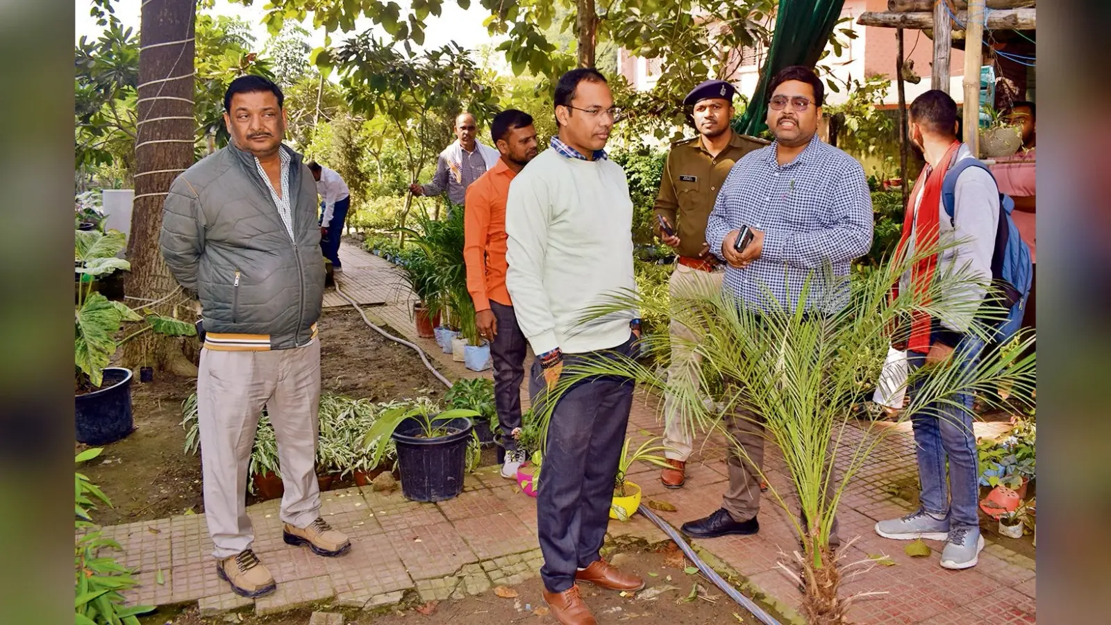 आज हटा लें अतिक्रमण, कल से प्रशासन चौसा गोला को करायेगा अतिक्रमण मुक्त