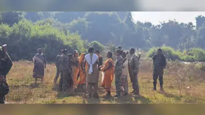 Giridih News: कड़ी सुरक्षा के बीच विवादित भूमि की हुई मापी