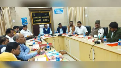 BOKARO NEWS : मजदूरों के सुख-सुविधा और सुरक्षा की भी जिम्मेदारी प्रबंधन की