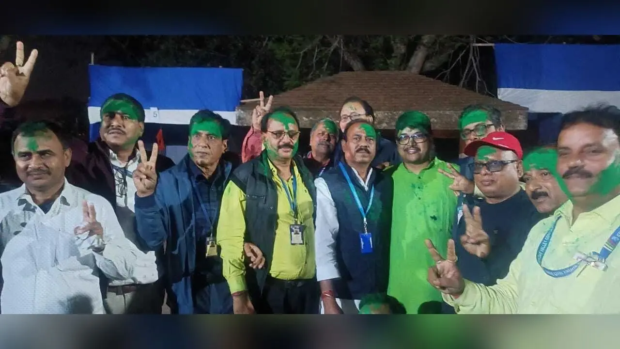 BOKARO NEWS : डीवीसी यूनियनों के चुनाव में कामगार संघ को मिली जीत