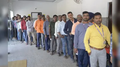 dhanbad news: रेल यूनियन मान्यता चुनाव :पहले दिन 50.06 % मतदान