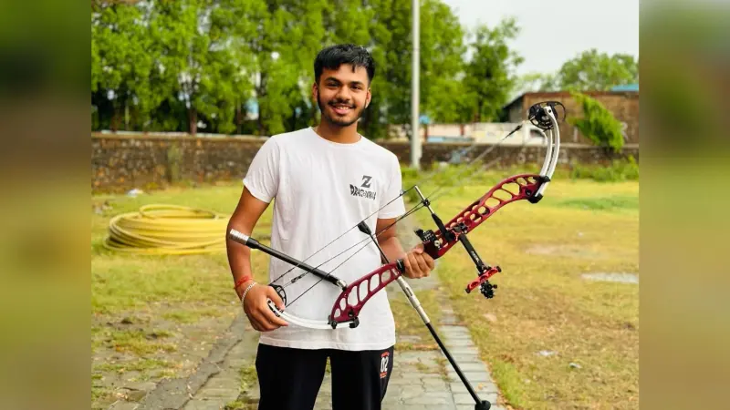 शहर के दो युवा तीरंदाज अदिती व दिव्यांशु ने झारखंड सीनियर आर्चरी टीम में
