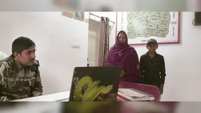 Giridih News: 10 वर्षीय बच्चे ने पिता के हत्यारों की गिरफ्तारी की मांग को ले पुलिस से लगायी गुहार