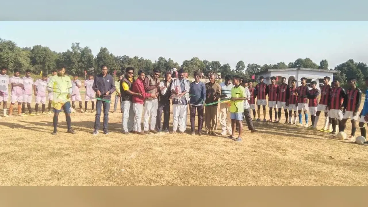 फुटबॉल प्रतियोगिता में जय सरना क्लब दमदमा 1-0 गोल से विजयी