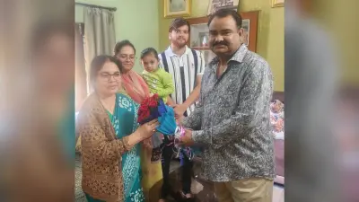 Jamshedpur News : राजा प्रशांत कुमार आदित्यदेव से मिलीं विधायक सविता महतो