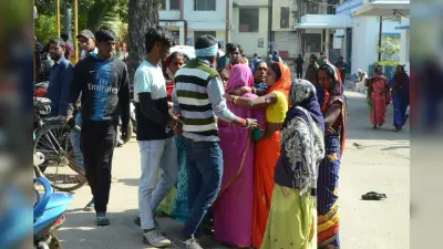 Deoghar News : केवाइसी कराने जा रही महिला की सड़क हादसे में मौत