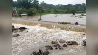 Ranchi news : हरमू और स्वर्णरेखा नदी के चौड़ीकरण की योजना बनायें : सचिव