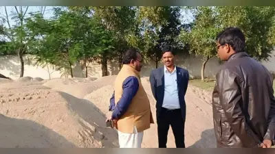 Bokaro News : बीएड कॉलेज कैंपस से छह हजार सीएफटी बालू जब्त