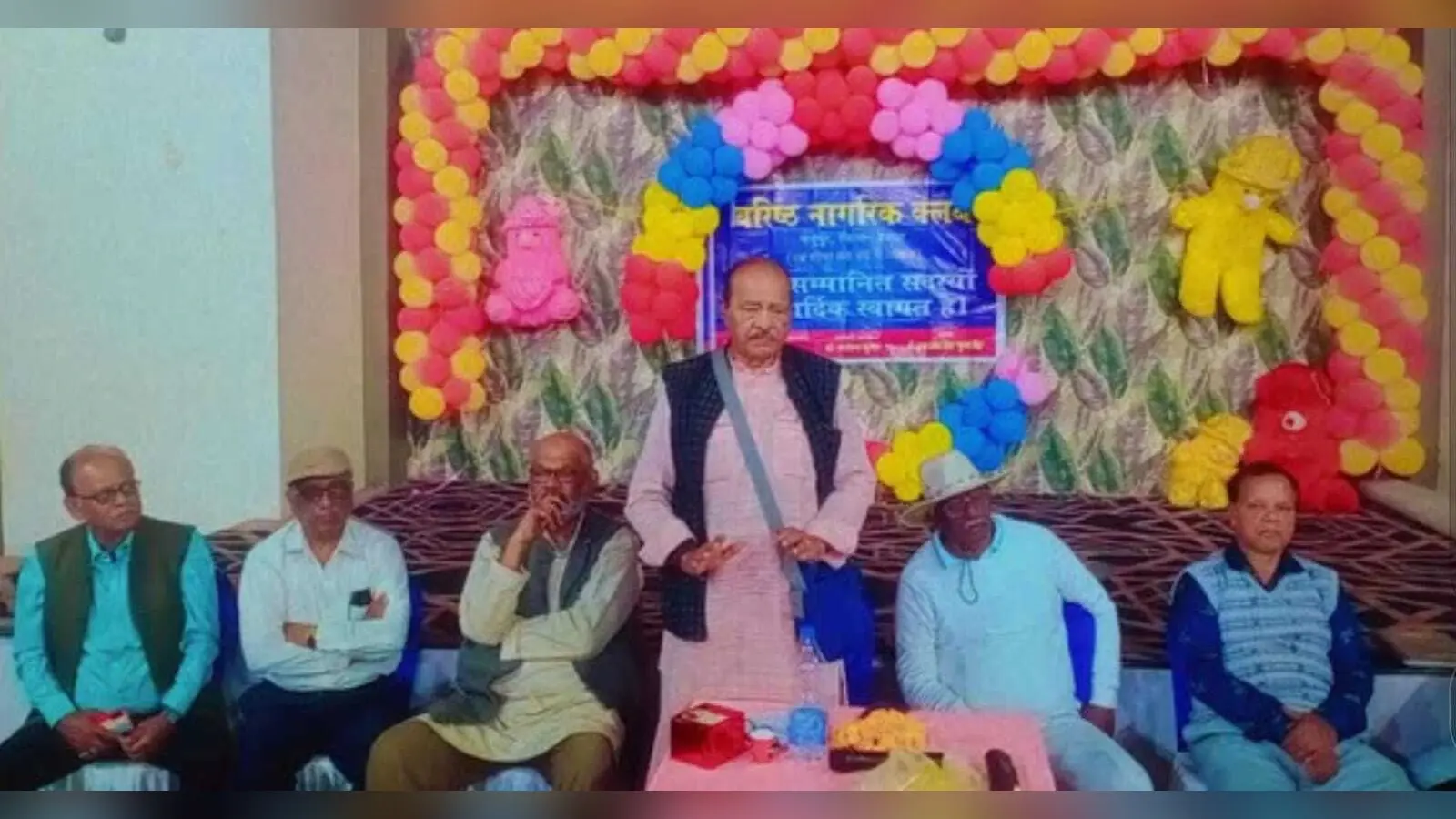 वरिष्ठ नागरिक क्लब की बैठक में समिति विस्तार का लिया निर्णय