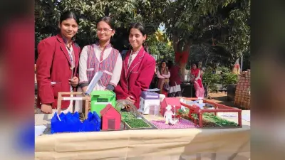 Deoghar News : प्रदर्शनी में बच्चों ने दिखायी वैज्ञानिक प्रतिभा, लगाये गये 150 मॉडल