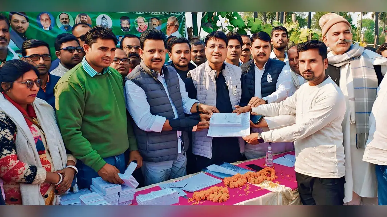 Gopalganj News : समाज के हर तबके के लोगों को सदस्य बनायेगा राजद : दिलीप