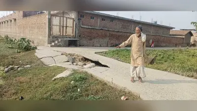 डेढ़ वर्ष पूर्व निर्मित पीसीसी सड़क टूटी, ग्रामीणों में नाराजगी