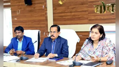 Bokaro News : खराब प्रदर्शन करने वाली पंचायतों के सचिवों का वेतन करें स्थगित : डीसी