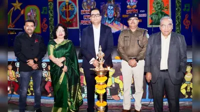 Bokaro News : अभिभावक अपनी इच्छा बच्चों पर न थोपें : रविश शर्मा
