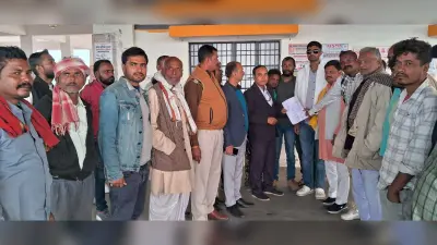सात सूत्री मांगों के समर्थन लोगों ने किया प्रदर्शन