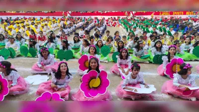 मास ड्रिल व मार्चपास्ट में येलो हाउस ने मारी बाजी