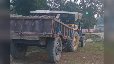 अवैध मिट्टी लदा ट्रैक्टर जब्त
