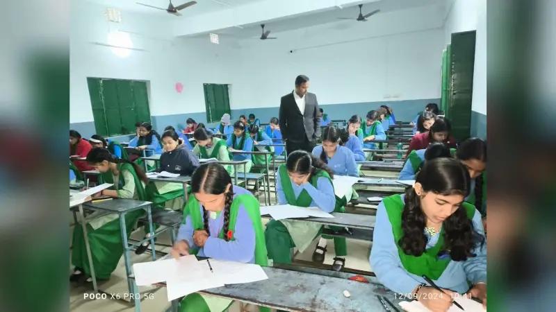 Deoghar News : 10वीं व 12वीं की प्री-बोर्ड परीक्षा का आयोजन