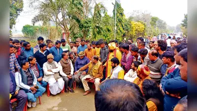 Gopalganj News : बेलबनवां मंदिर पर नहीं पहुंचे सीओ, पुजारी से छीनी चाबी, महंत बृज मोहन दास का कब्जा