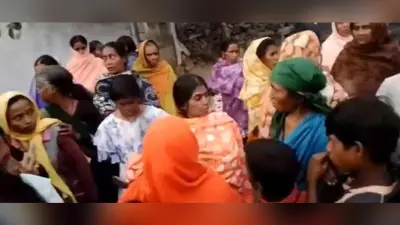 Bokaro News :महिला और नाबालिग बेटी को जूते की माला पहना कर घुमाया