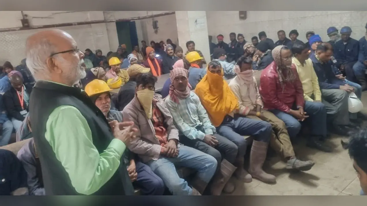 Bokaro News : प्रबंधन की टालमटोल नीति के खिलाफ जारी रहेगा आंदोलन : चौधरी