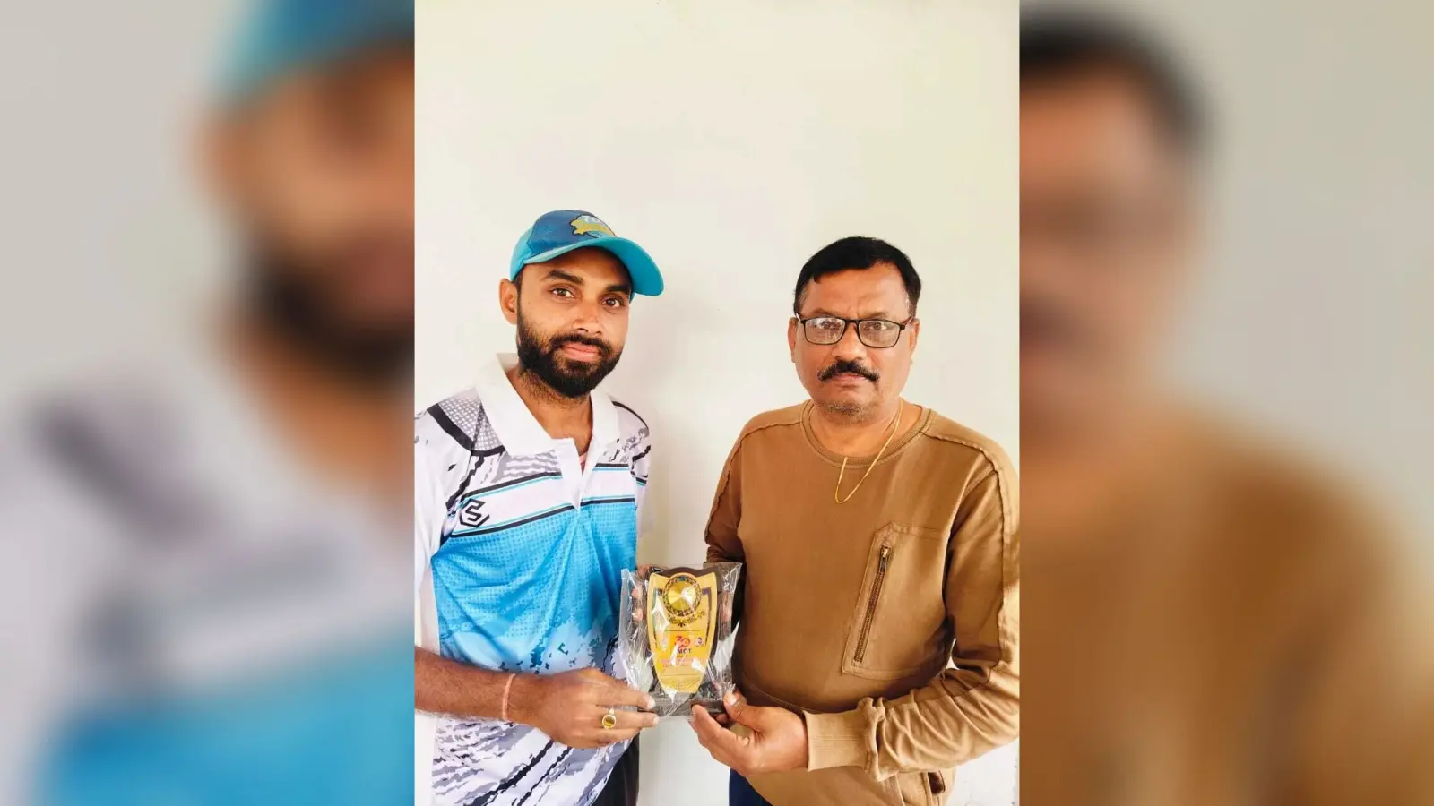 East Singhbhum : बासुकी सिंह मेमोरियल क्रिकेट प्रतियोगिता में आयुष इलेवन ”ए” मऊभंडार और साहू इलेवन घाटशिला जीते