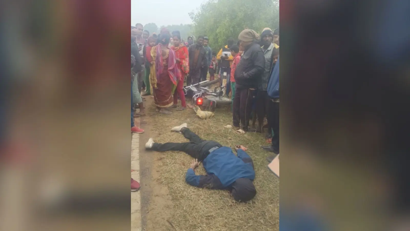 East Singbhum News : पिकअप वैन के धक्के से पति की मौत, पत्नी व बच्चा गंभीर