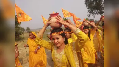 Deoghar news : एकादशी उद्यापन को लेकर निकाली गयी कलश शोभा यात्रा, महिलाओं ने लगाये जयकारे