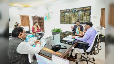 Deoghar News : सीएसआर से स्वास्थ्य, शिक्षा व पर्यावरण के क्षेत्र में जमीनी स्तर पर करें काम : डीसी