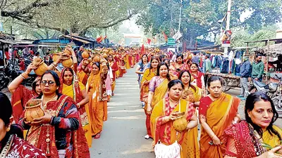 श्री श्री नरसिंह बांध बालाजी धाम से निकाली गयी विशाल शोभा यात्रा
