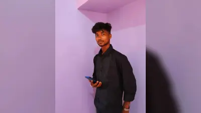 Dhanbad News : घने कोहरे ने ली बाइक सवार की जान