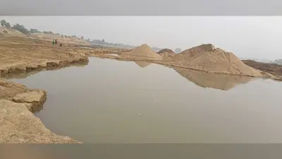 एकरारनामा के शर्तों के अनुसार नहीं हो रहा बालू का उठाव, धावा दल का गठन