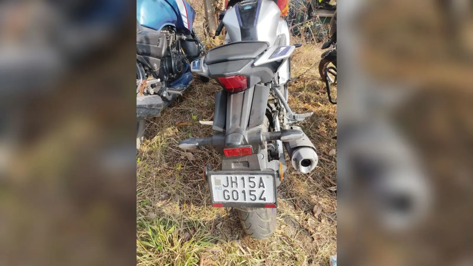 बाइक सवार बदमाशों ने कबाड़ दुकानदार से लूटे 30 हजार