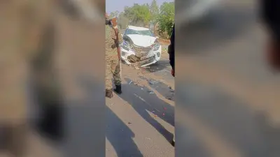 कार के ठोकर से बाइक सवार दो युवक घायल