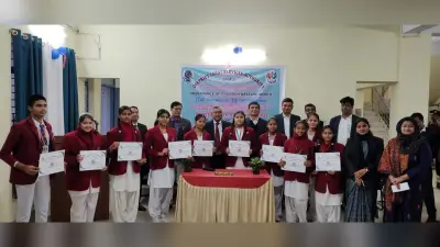 प्रतियोगिता में अव्वल आये छात्र-छात्राएं हुए सम्मानित