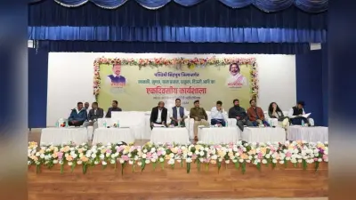 Chaibasa News : राज्य की संस्कृति व परंपरा ही समाज की पहचान : आयुक्त