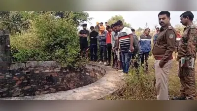 seraikela news : फुटबॉल मैच देखने गये ट्रैक्टर चालक का शव कुएं से बरामद