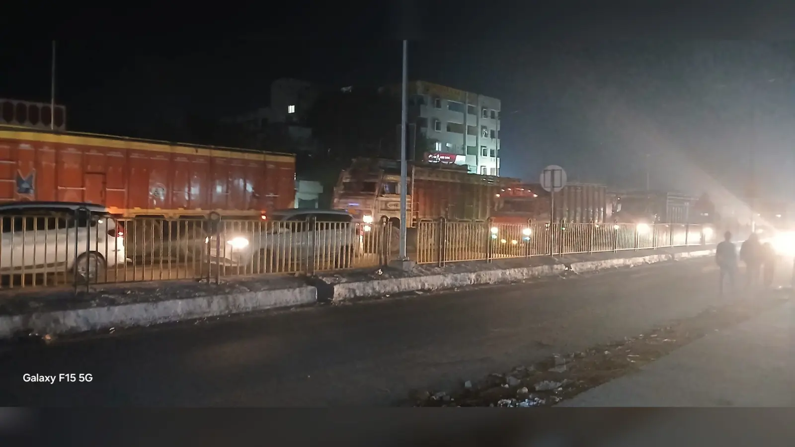 Dhanbad News: जीटी रोड से हटा अतिक्रमण, सर्विस लेन का काम शुरू