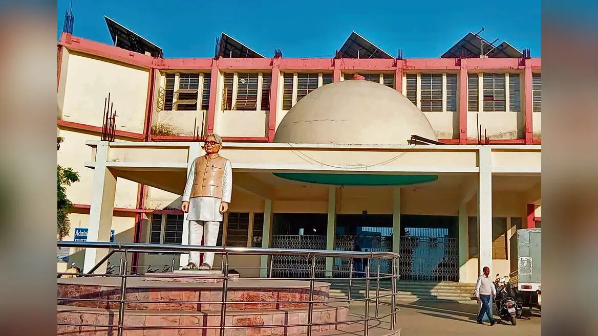 Chhapra News : जेपीयू के अंगीभूत कॉलेजों में भौतिकी के 21 सहायक प्राध्यापकों की हुई नियुक्ति