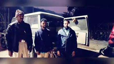विवाहित के घर घुसे युवक को ग्रामीणों ने पकड़कर पीटा, 10 घंटे बाद तीन थाने की पुलिस ने चंगुल से कराया मुक्त