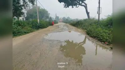 Giridih News :गावां बाजार को प्रखंड कार्यालय से जोड़ने वाली पीसीसी जर्जर