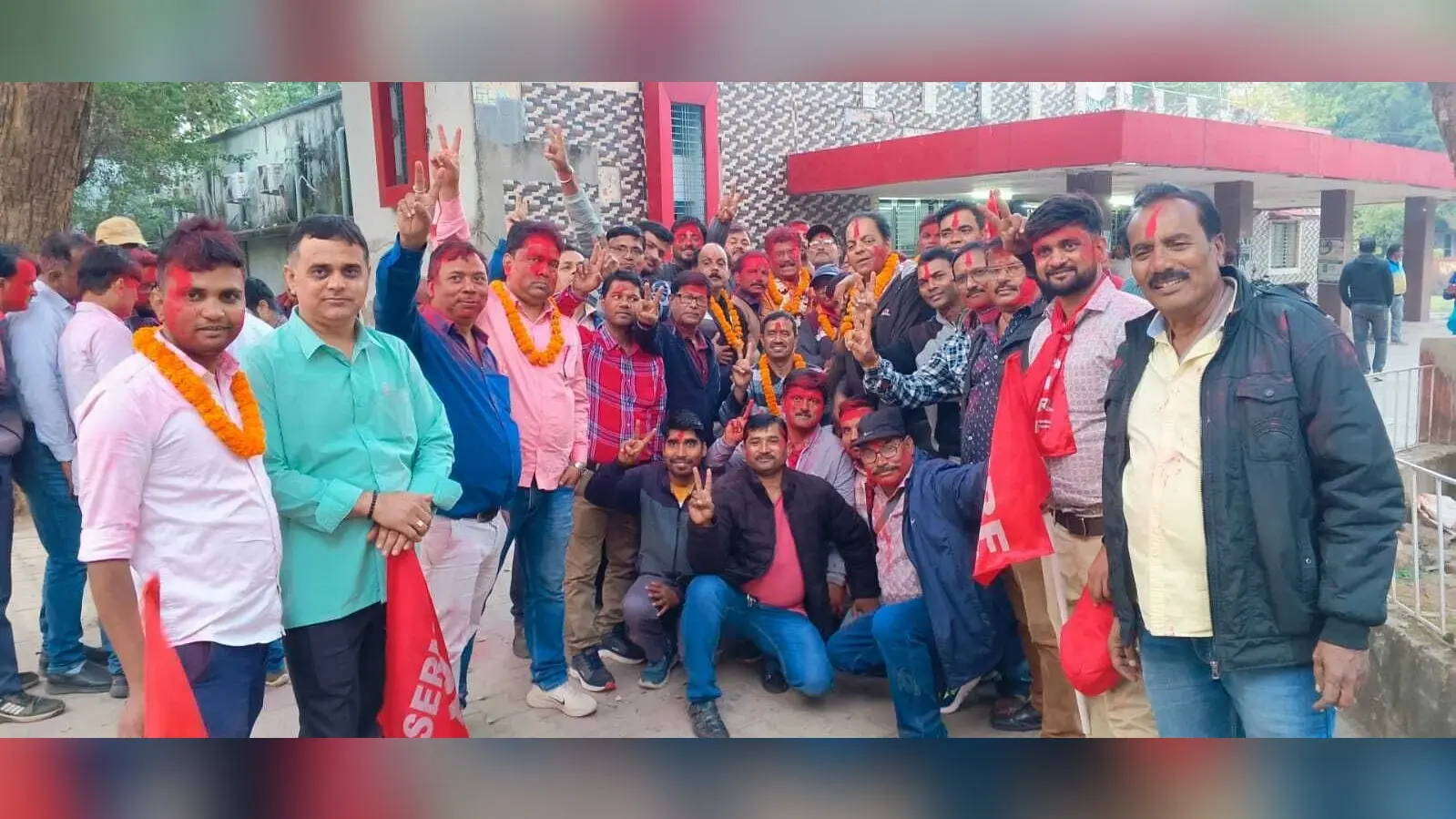 Chaibasa News : 11 साल बाद रेलवे मेंस यूनियन को चक्रधरपुर रेल मंडल में मिली मान्यता