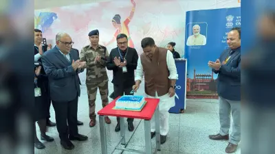 Darbhanga News : दिल्ली से दरभंगा के बीच इंडिगो की दैनिक उड़ान का संजय कुमार झा ने किया शुभारंभ