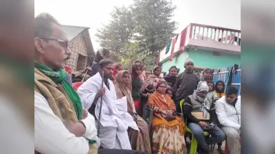 ठाढ़ी गांव में शोकाकुल परिजनों से मिलीं बीमा भारती