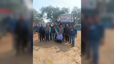 जीत के बाद रेलवे कर्मचारियों ने निकाला जुलूस