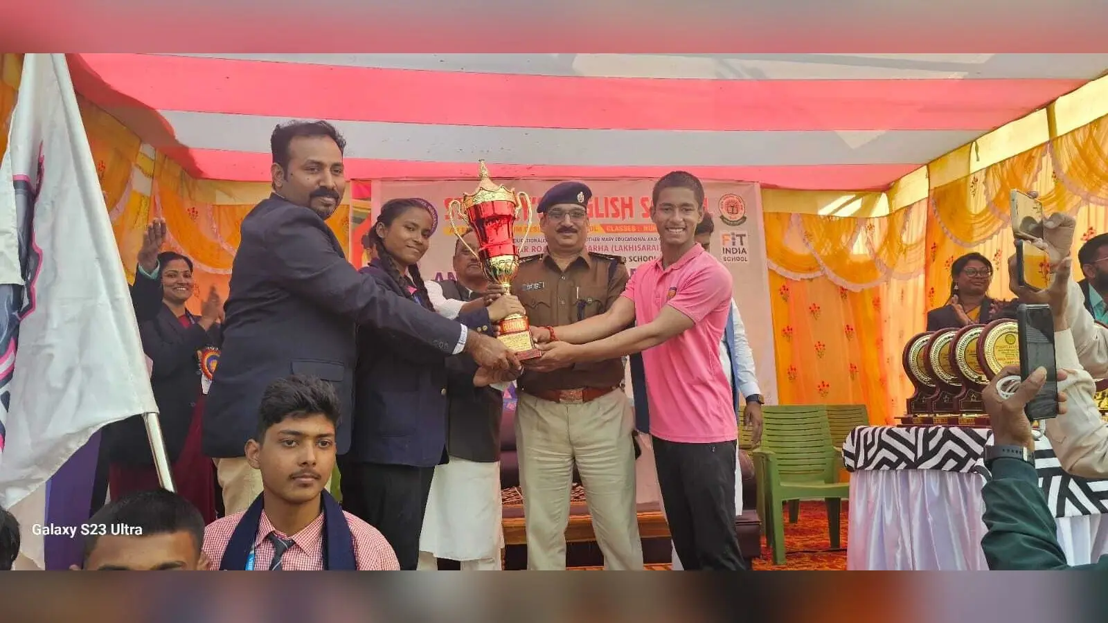 555 अंकों के साथ ब्लू हाउस बना विजेता