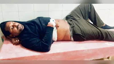 hajipur news. मोबाइल छीनने का विरोध करने पर बदमाशों ने यूपी के ट्रक चालक को मारी गोली